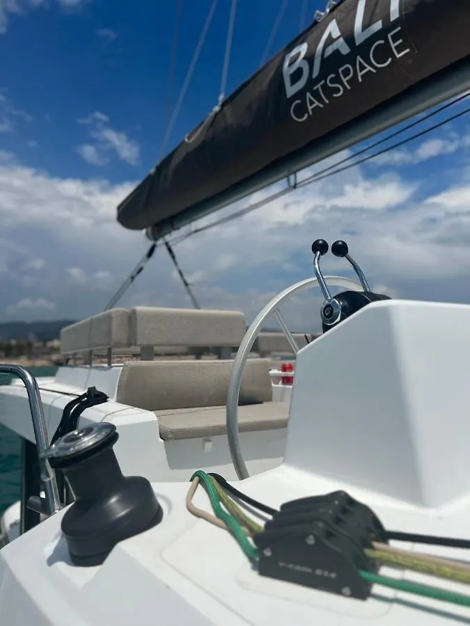 Private Exclusive Catamaran 'Hang Loose' Barcelona